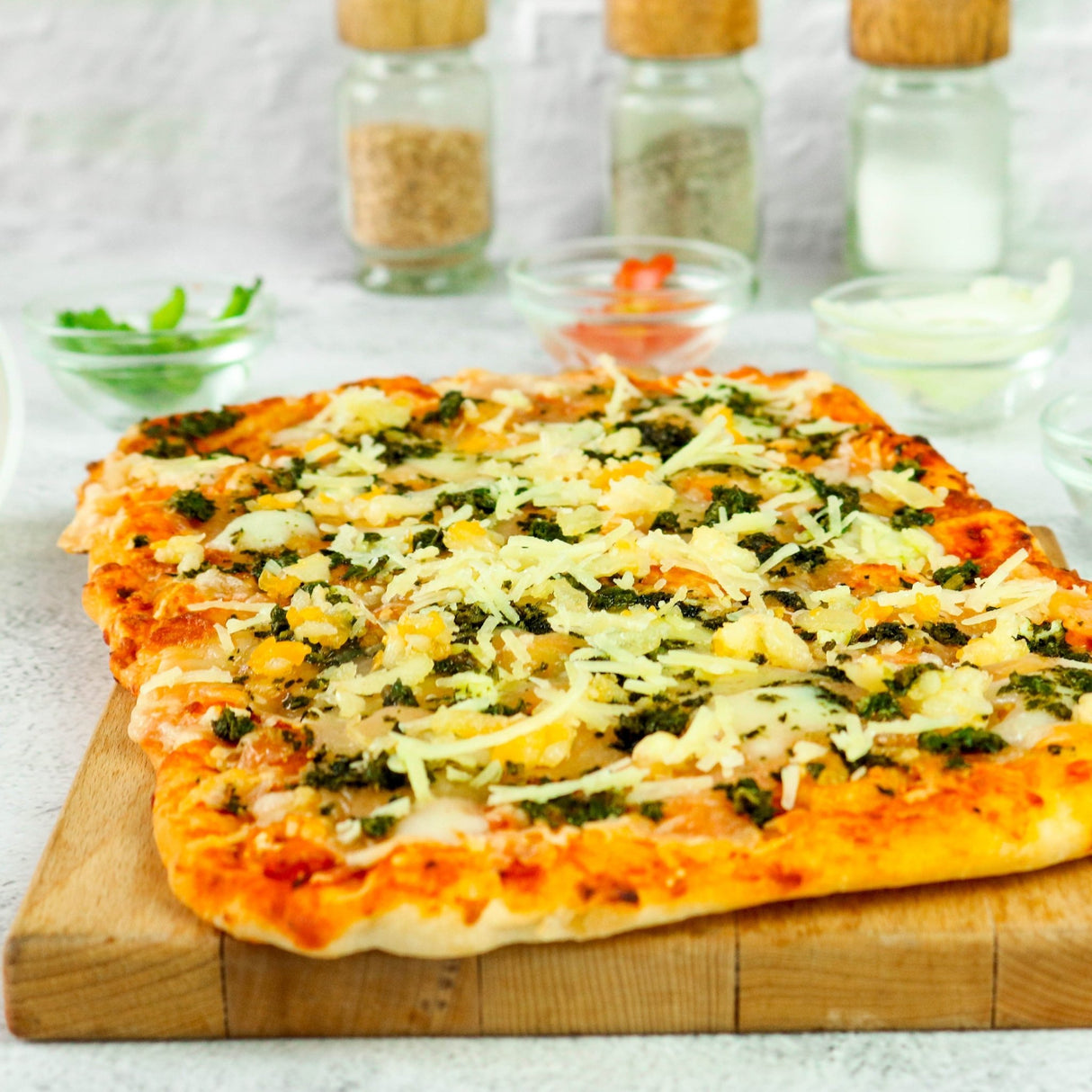 4 Cheese & Pesto Flatbread - Pacific Bay